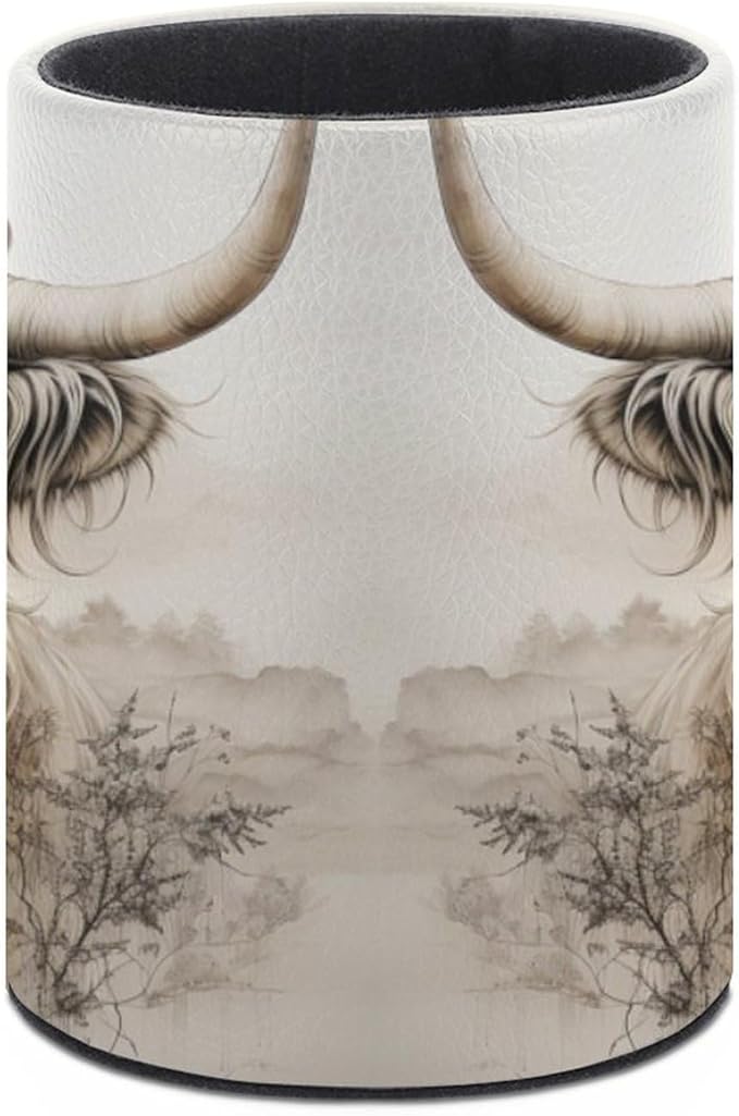 Highland Cow Pen Holder Pencil Organizer Cute Pencil Cup Desk Decor Makeup Brush Holder PU Multifunctional Office Suppliesfor Home Classroom School