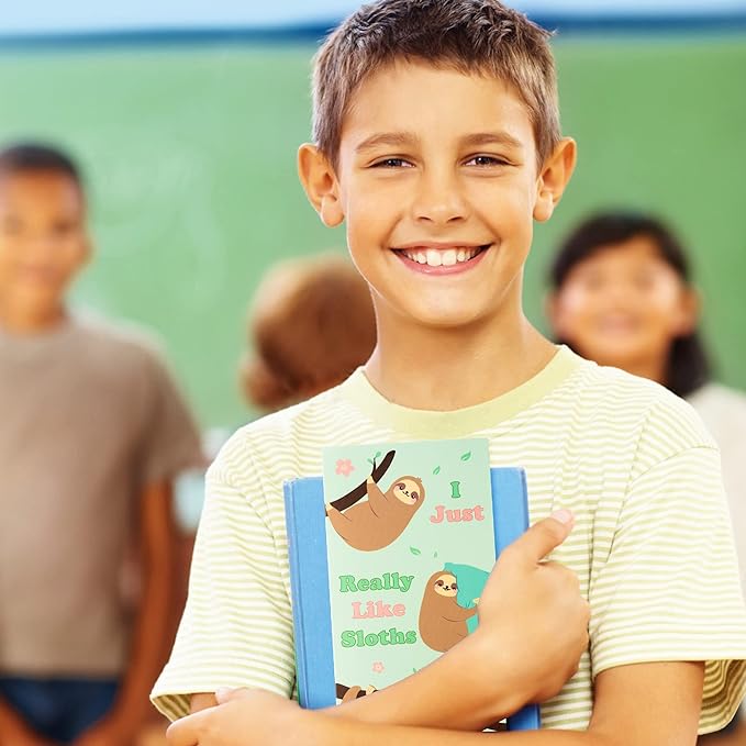 Xqumoi I Just Really Like Sloths Sticky Notes Set, 550 Sheets, Cute Cartoon Sloths Self-Stick Notes Pads Animal Divider Tabs Bundle Writing Memo Pads Back to School Office Supplies Small Gift