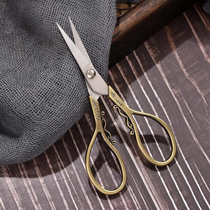 Small Precision Detail Scissors, 4.3in Sharp Pointed Tip Vintage Embroidery Shears W/Sheath for Craft, Sewing, Cross Stitch, Artwork, Thread Cutting