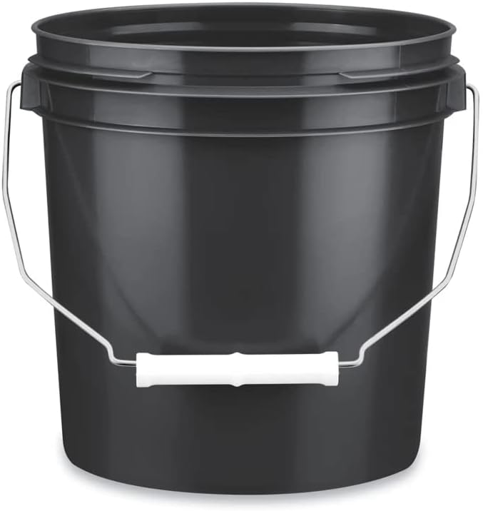 House Naturals 1 Gallon Plastic Bucket Container with Lid Food Grade BPA Free Made in USA (Pack of 6)