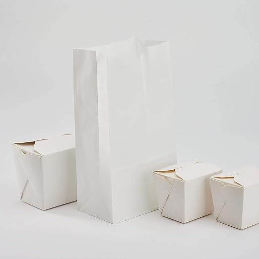 Karat 4lb Paper Lunch Bags - White, 2,000 Count - Versatile Paper Bags for Small Business, Snacks, Popcorns or Party Favor - Sturdy, Self-Standing, Reusable