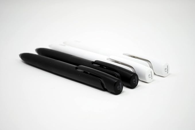 Zebra Pen bLen Gel Pens 0.7mm Medium Point Black Ink 6-Pack With 4 Refills, Smooth Fast-Drying Ink, Vibration-Free Writing Experience, Rubber Grip, Low-Profile Clip (41416)