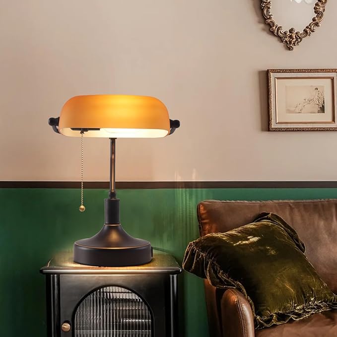 Vintage Bankers Desk Lamp with Pull Chain Switch, Traditional Desk Lamp with USB A and Type C Charging Port, Oil Rubbed Bronze Table Lamp with Amber Glass Shade for Office, Library, Study Room