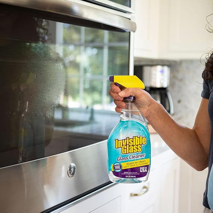 Invisible Glass 92194-2PK Premium Glass and Window Cleaner for Auto and Home Cleans Glass, Windows, Mirrors, and More, Streak-Free, Ammonia-Free, Tint-Safe, 32 Fl Oz (Pack of 2)