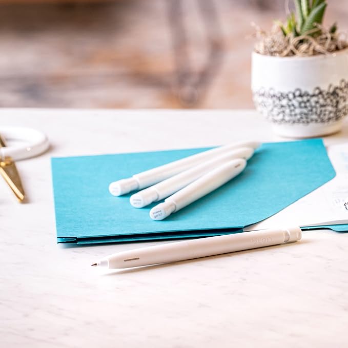 Zebra Pen bLen Retractable Gel Pen, White Barrel, Medium Point, 0.7mm, Black Ink, (41400), 12 Count (Pack of 1)