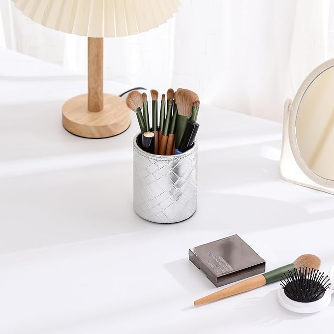 Pen Holder for Desk Cute, PU Leather Pen Stand for Cosmetics Office Organization, Makeup Brush Cup Silver Grid PH112
