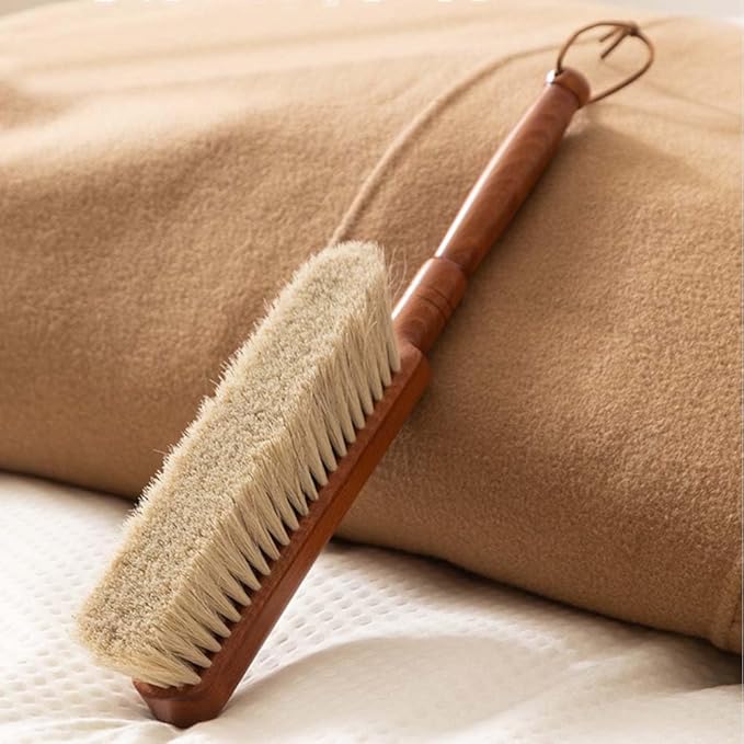 Hand Broom Brush, Hand Broom, Beech Wood Handle Horse Hair Brushs, 13.4 Inch Long Dust Brush, for Suits, Counters, Beds, Clothes, Furniture, Fireplace, Pet Hair, Bench, Car, Woodworking Cleaning