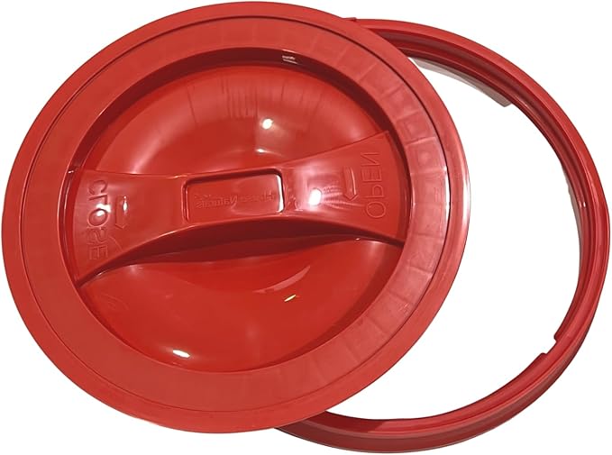 House Naturals 2 Gallon White Bucket with Screw on Lid - Pack of 3 Made in USA contrainers (White Buckets with Red Lids)