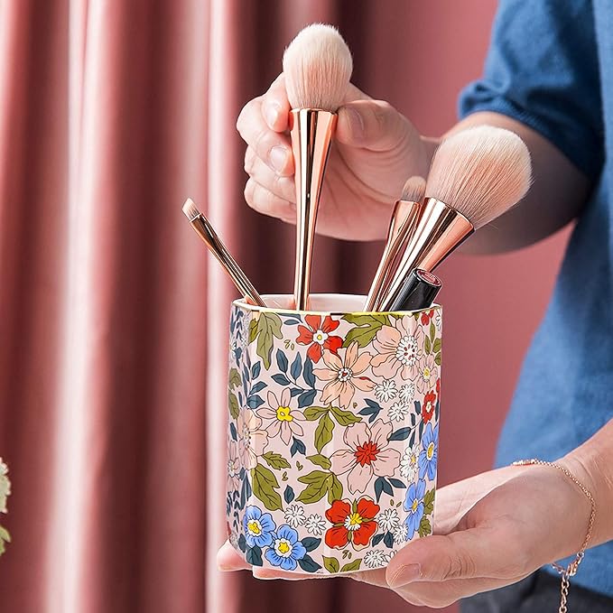 Jwest Pen Holder, Makeup Brush Holder Ceramic Shiny Gold Vintage Floral Flowers Pattern Pencil Cup for Girls Kids Women Durable Stand Desk Organizer Storage Gift for Office, Classroom, Home Pink