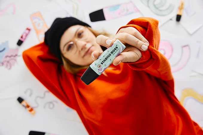 STABILO Highlighter BOSS ORIGINAL Pastel by Ju Schnee - Pack of 4 - Hint of Mint, Cloudy Blue, Frozen Fuchsia, Pale Orange