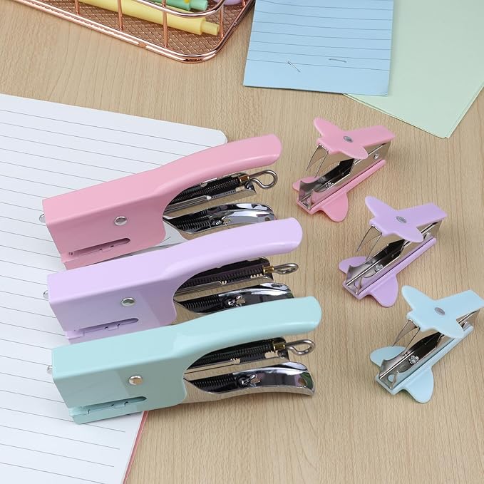 Small Hand-held Stapler Set, 15 Sheet Capacity, includes 750Pcs Staples and A Staple Remover, Mini Desktop Stapler for Office, School, Home or Travel Use. (Pink)