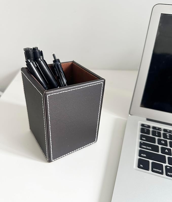 Square Pen Pencil Holder, PU Leather Pencil Cup, Desktop Stationery Organizer, Stand Desk Organizer, Office Accessories Container (Brown)