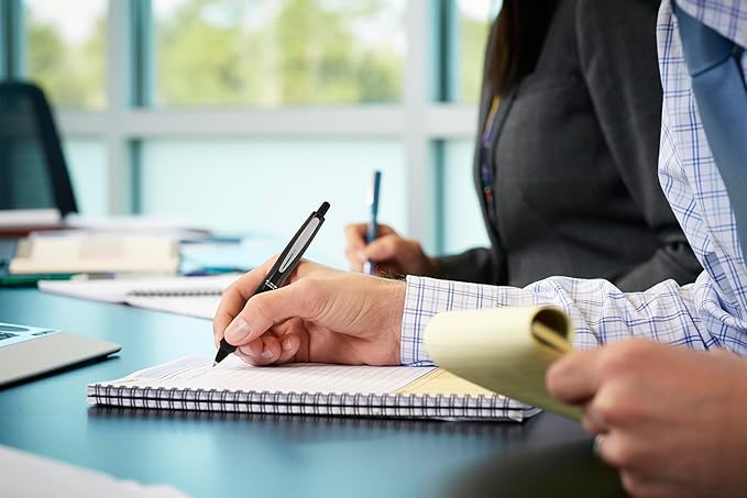 PILOT Dr. Grip FullBlack Refillable & Retractable Gel Ink Rollerball Pen, Medium Point, Black Ink, Single Pen (36193)- Ideal for School, Journaling & Office Writing