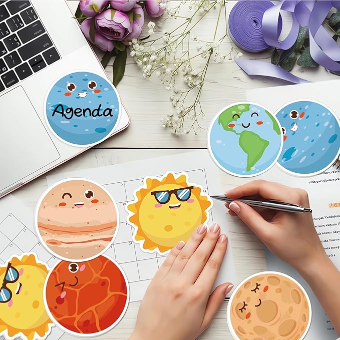 600Pcs Outer Space Sticky Notes, Cute Outer Space Memo Pads Solar System Planet Shaped Self Sticky Notepads for Teachers Office Classroom School Supplies Birthday Party Favors