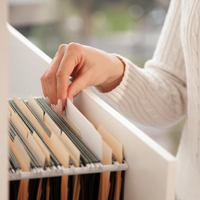 Smead Hanging File Folder, 1/5-Cut Adjustable Tab, Letter Size, Standard Green, Hanging Folders for Filing Cabinets, File Organizer Folder, 24 Per Box (92007)