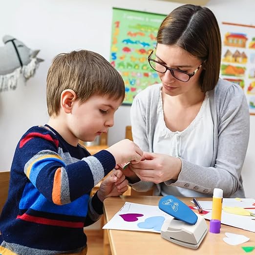 Craft Punch Shapes, Paper Cutter Hole Puncher for Kids, Paper Crafting, Scrapbooking, Card Making, DIY Confetti, Gift Tags, Memory Books (1, Random Color - Butterfly C, 1-3/4'')