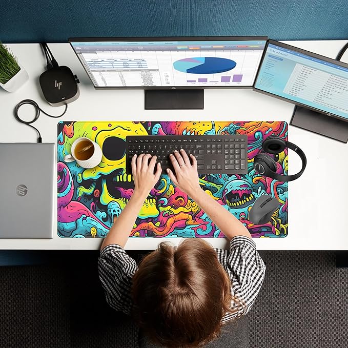 Gaming Desk Mat Skull Desk Pad Extended Mouse Pad XXL, Cool Mouse and Keyboard Mat Big Desktop Mats for Desk, Laptop Mat with Non-Slip Base & Stitched Edges, Office Decor for Men 31.5" x 15.7"