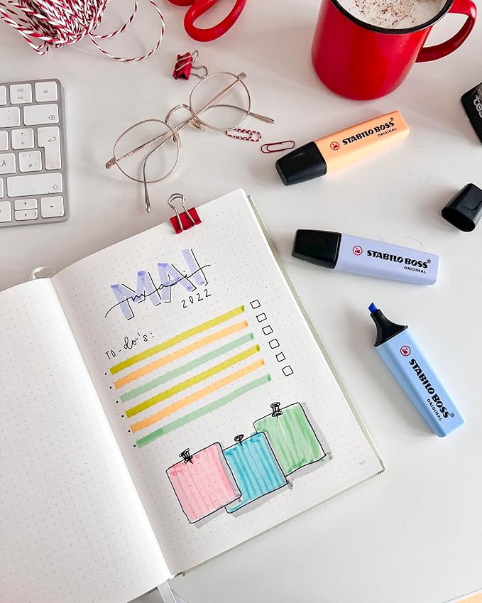 STABILO Highlighter BOSS ORIGINAL Pastel - Pack of 4 - Mellow Coral Red, Cherry Blossom Pink, Cloudy Blue, Dash of Lime