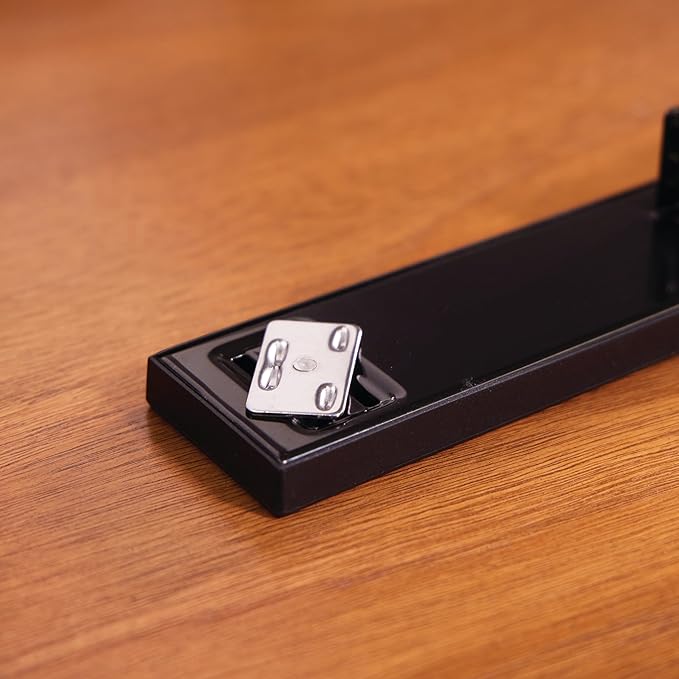 Swingline Stapler, 20 Sheet Capacity, LightDuty 405, Jam Free, Metal, Black (S7040501)