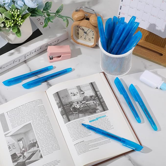 Fuutreo 60 Pack Pastel Highlighters Bulk Bright Color Highlighter Marker Chisel Tip Dry Quickly Safe Highlighter Pens Fluorescent Ink for Adults Home School Office(Blue)