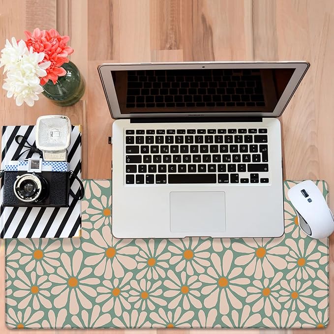 Retro Daisy Flowers Gaming Mouse Pad 3mm Thick Stitched Edge Waterproof Non-Slip Large Computer Keyboard Mouse Mat,Suitable for Office Entertainment Decorative Desk Pad 35.4 x 15.7 Inches