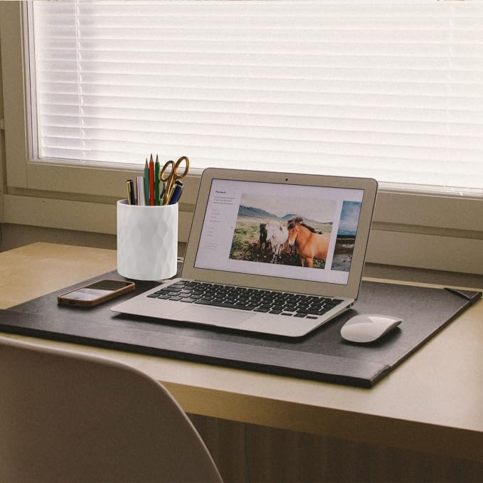 Pen Holder,Nordic Style Silicone Waterproof Pencil Holder for Desk Simple&Modern Minimalist Makeup Organizer Multifunctional Office Supplies for Home,Kids and School (White)