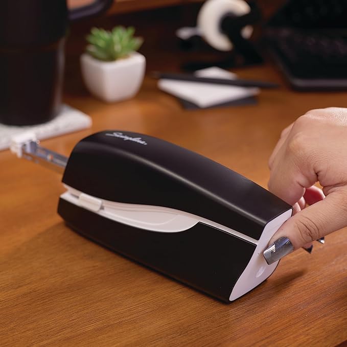 Swingline Electric Stapler, 20 Sheet Capacity, Portable, Full Strip, Plug In or Battery, Black (48200)