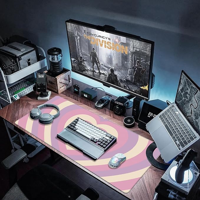 Desk Pad, Cute Retro Hearts Pattern Extended Large Gaming Mouse Pad for Desk XXL, Large Desk Mat for Desktop with Non-Slip Rubber Base Stitched Edges for Computer Keyboard Home Office 35.4"X15.7"